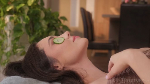 Image Of AssholeFever - Catherine Knight - Spa Day Spy (26.10.2024)