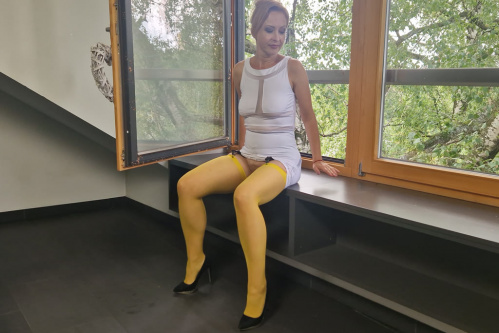 Image Of Wanilianna com 24 08 13 Yellow Stockings XXX iMAGESET-LEWD [XC]