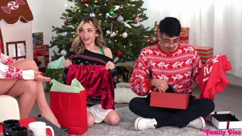 Image Of MyFamilyPies - Demi Hawks - Getting Merry In Front Of Stepmom (10.12.2024)