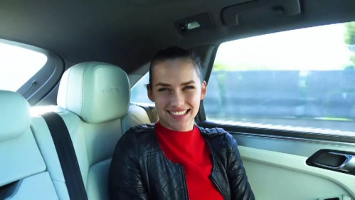 Image Of JacquieEtMichelTV - Claudia - 26 years old, pastry chef in Lille! (20.12.2024)