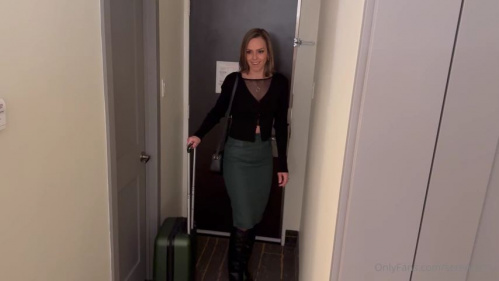 Image Of OnlyFans - Serenity Cox - Threesome at the airport hotel