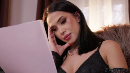 Image Of AssholeFever - Alyssa Bounty - A Break From Practicing (15.03.2025)