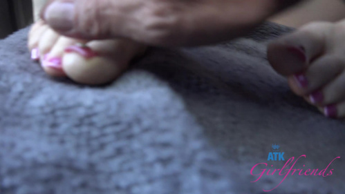 Image Of ATKGirlfriends 25 04 12 Fiona Peaches Malibu Pier 1 XXX 1080p MP4-WRB [XC]