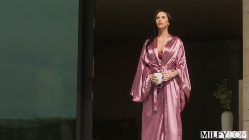 Image Of Milfy - Piper Press - Trophy Wife Ditches Hubby For Pool Boy (09.04.2025)