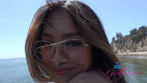 Image Of ATKGirlfriends 25 04 21 Jade Kimiko Paradise Cove 1 XXX 2160p MP4-WRB [XC]