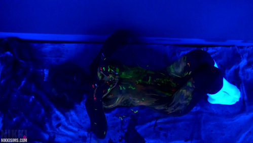 Image Of NikkiSims 19 05 04 Black Light Painting Full XXX 1080p MP4-LEWD [XC]