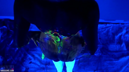 Image Of NikkiSims 19 05 04 Black Light Painting Full XXX 480p MP4-XXX [XC]