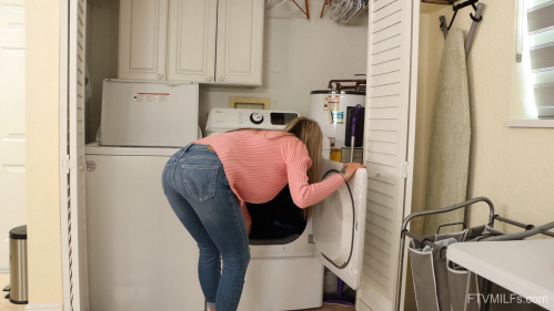 Image Of FTVMilfs 25 04 22 Kaci Kennedy Beauty And Booty XXX 2160p MP4-NBQ [XC]