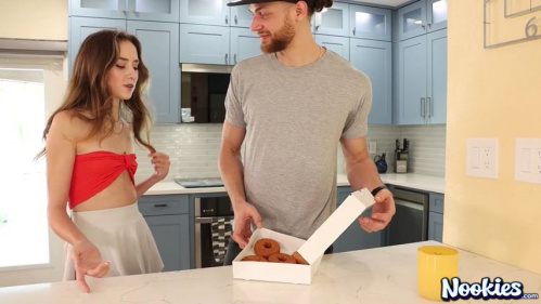 Image Of Nookies - Daisy Fox - Glazing The Donut (09.04.2025)