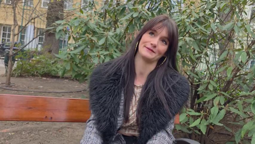 Image Of JacquieEtMichelTV - Tina - 33, takes it step by step (11.05.2025)