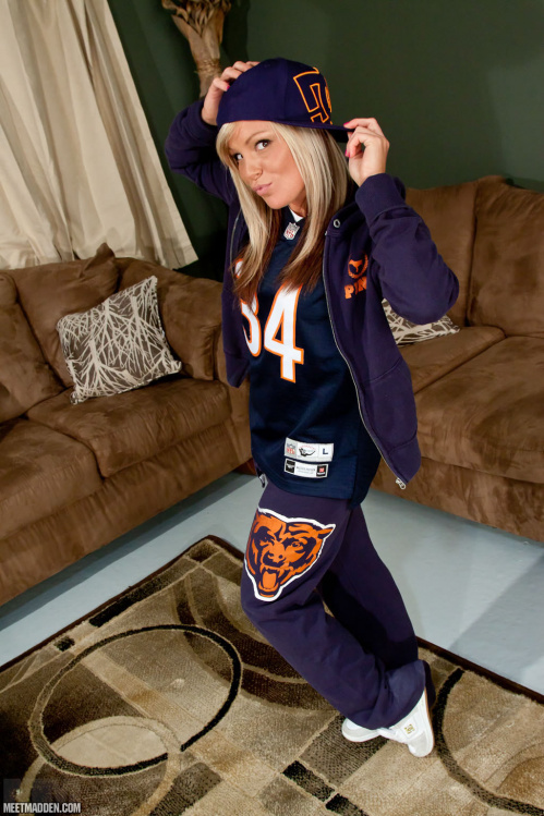 Image Of MeetMadden com 11 09 19 Bear Down Chicago XXX iMAGESET-LEWD [XC]
