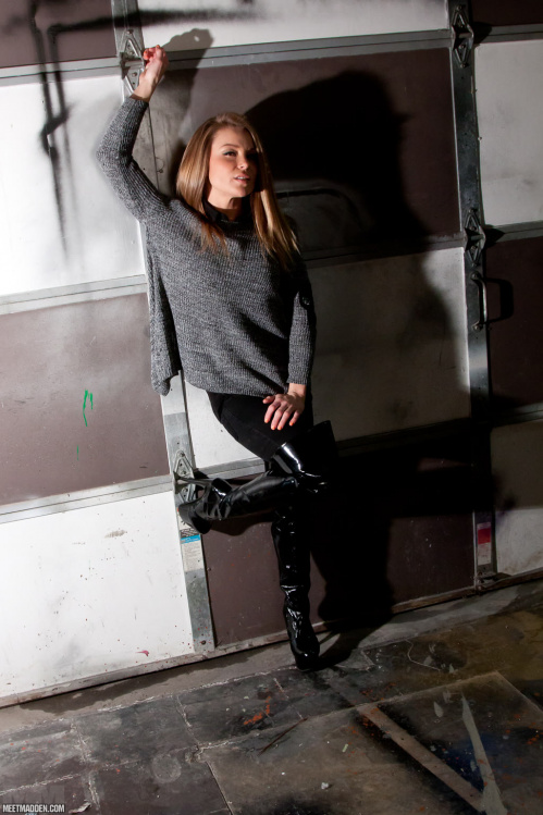 Image Of MeetMadden com 16 03 18 Garage XXX iMAGESET-LEWD [XC]