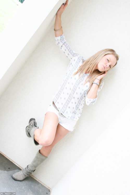 Image Of MeetMadden com 17 07 10 Little White Shorts XXX iMAGESET-LEWD [XC]