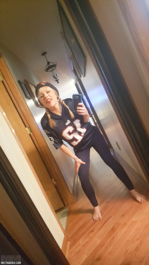 Image Of MeetMadden com 18 01 22 Go Pats XXX iMAGESET-LEWD [XC]