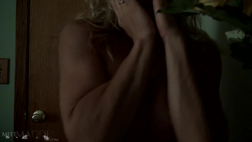 Image Of MeetMadden 18 07 11 Sexy Curly Hair XXX 1080p MP4-LEWD [XC]