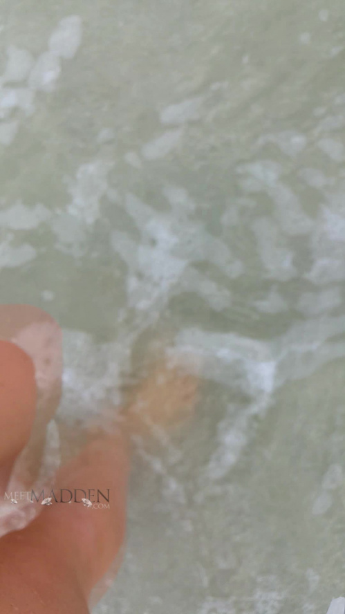 Image Of MeetMadden 18 09 19 White Bikini POV XXX VERTiCAL 1080p MP4-LEWD [XC]