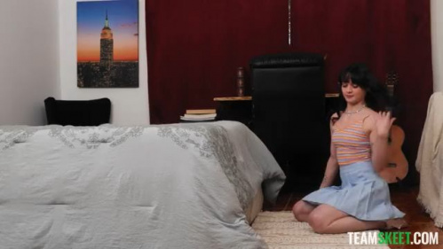 Image Of ExxxtraSmall - Remi Raw (14.06.2025)