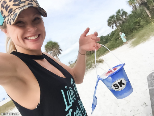 Image Of MeetMadden com 19 12 02 Stranded At Siesta Key XXX iMAGESET-LEWD [XC]