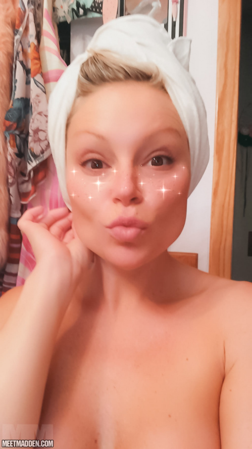 Image Of MeetMadden com 20 10 12 Naked Wet Blonde XXX iMAGESET-LEWD [XC]