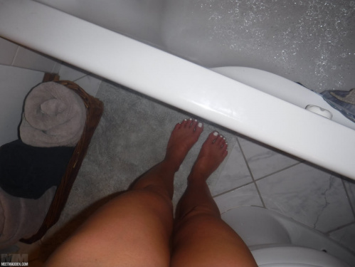 Image Of MeetMadden com 21 06 18 Landing Strip XXX iMAGESET-LEWD [XC]