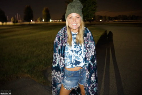 Image Of MeetMadden com 21 10 08 Field Lights XXX iMAGESET-LEWD [XC]