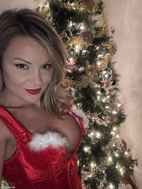 Image Of MeetMadden com 21 12 24 Merry Christmas XXX iMAGESET-LEWD [XC]