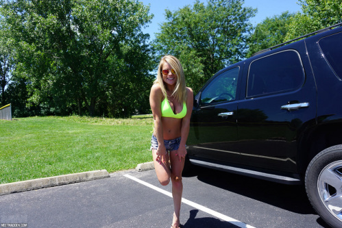 Image Of MeetMadden com 22 07 15 Summer Walk XXX iMAGESET-LEWD [XC]