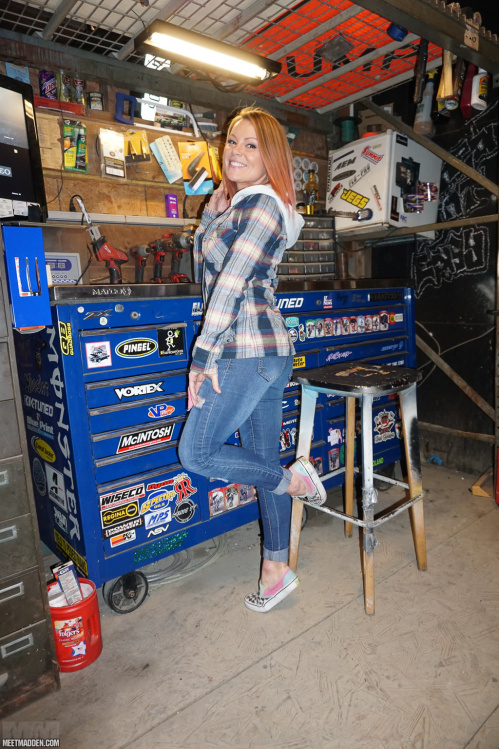 Image Of MeetMadden com 22 10 28 Tool Box XXX iMAGESET-LEWD [XC]