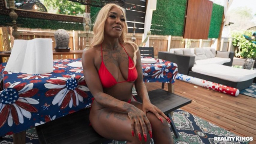 Image Of CumFiesta - Stephanie Raee - Fourth Of July Cum Fiesta (03.07.2025)