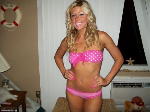 Image Of TiffanyAlexis com 10 10 08 Pink Bikini XXX iMAGESET-LEWD [XC]
