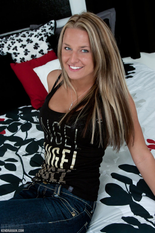 Image Of KendraRain com 13 03 04 Black Furry Boots XXX iMAGESET-LEWD [XC]