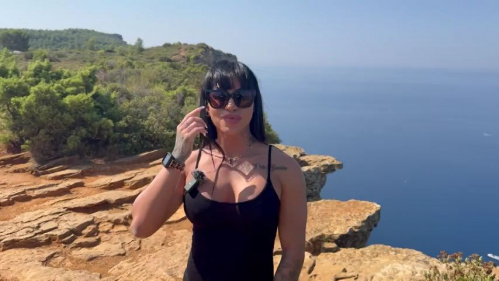 Image Of JacquieEtMichelTV - Valentina - 27 years old, from Paris (18.08.2025)