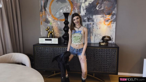 Image Of TeenFidelity - Julia James - California Queen (19.08.2025)
