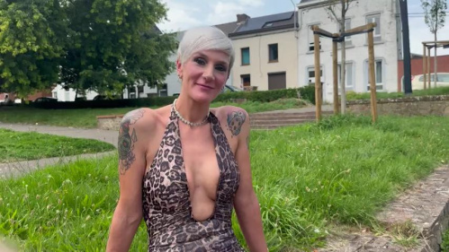 Image Of JacquieEtMichelTV - Jen - 38, is moving up a gear (31.08.2025)
