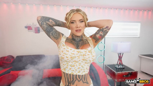 Image Of AssParade - Christina Savoy - Tits, Tats and Ass (15.09.2025)