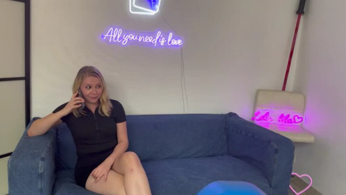 Image Of JacquieEtMichelTV - Lola - Sporty... and naughty (14.10.2025)
