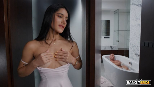 Image Of BangBros18 - Carolina Guerrero - Step Daddy Has A Big Cock (19.10.2025)