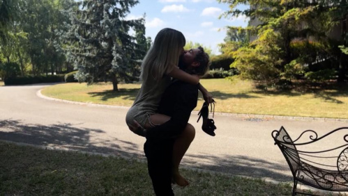 Image Of LoveHerFeet - Megan Love - Unexpected Massage At The Park (22.10.2025)