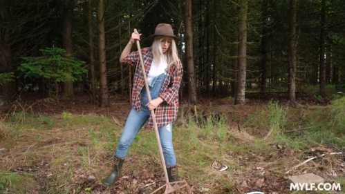 Image Of BlueCollarBabes - Rosa Josefin (23.10.2025)