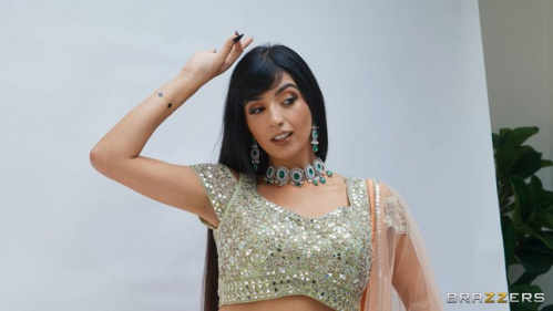 Image Of Brazzers - Yasmina Khan, Aaliyah Yasin, Mia Z - Desi Social Day (24.10.2025)