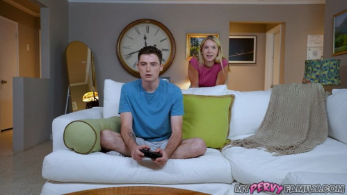 Image Of MyPervyFamily - Becky Summer - My Gamer Stepsister Wants a Turn Too! (25.10.2025)