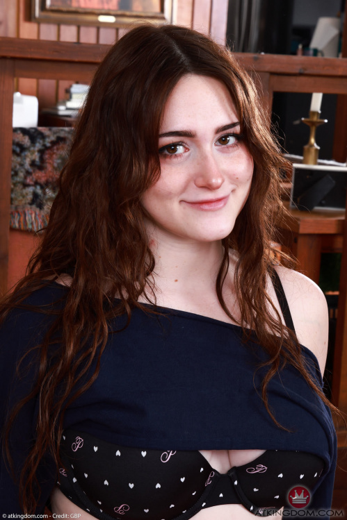 Image Of AmKingdom com 25 06 11 Lilibet Saunders XXX iMAGESET-LEWD [XC]