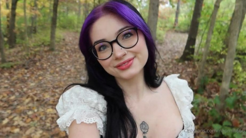 Image Of OnlyFans - Naomi Hughes - Fucks Ghostface Guy In The Forest
