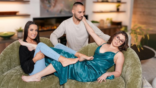 Image Of LoveHerFeet - Freya Von Doom, Leana Lovings - Three is Better Than One (24.01.2026)