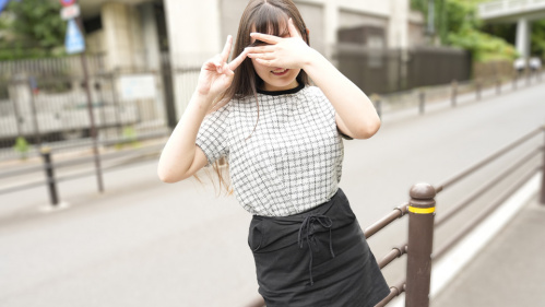 Image Of 10musume - Tomomi Sorimachi - A veteran girl sticks out her tongue and makes a peace sign (11.11.2025) 1080p