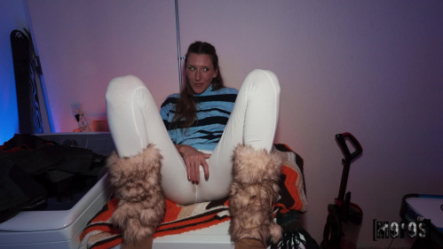 Image Of LetsPostIt 26 02 19 Addison Vodka Apres Skeet XXX 1080p MP4-WRB [XC]