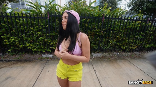 Image Of BangBus - Gigi Star - Working Out With Gigi (04.03.2026)