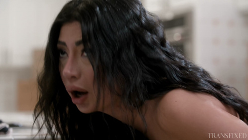 Image Of Transfixed 26 03 11 Cami Strella and Eris Jolie We Havent Done It In This Room XXX 2160p MP4-Narcos [XC]