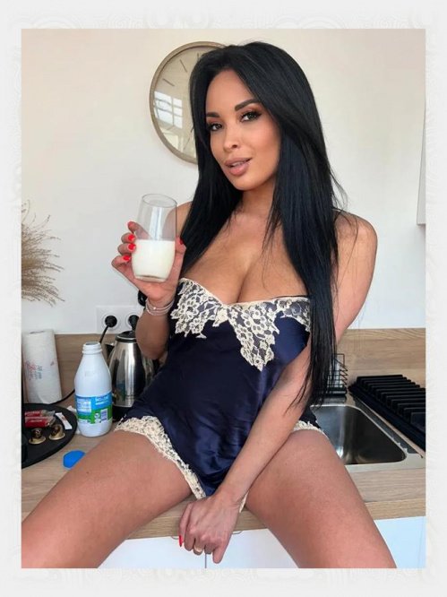 Image Of MegaPACK - MYM - Anissa Kate aka Anissakate 204 videos 2020-2026