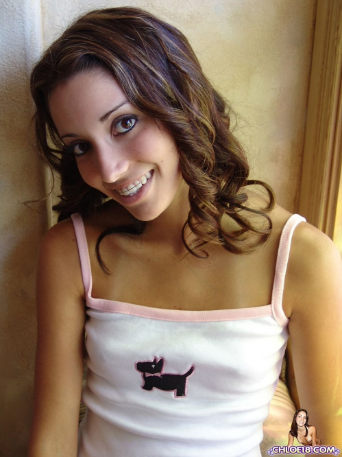 Image Of Chloe18 com Hot Babe Gets Horny XXX iMAGESET-LEWD [XC]